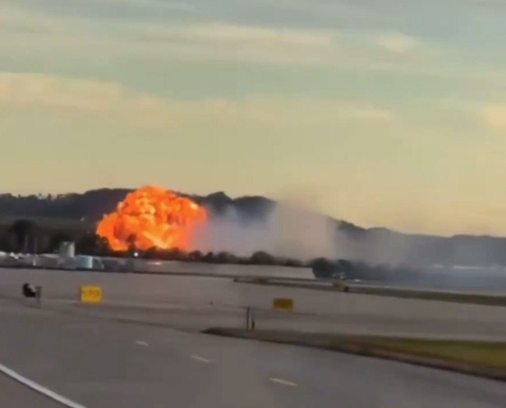 Συντριβή αεροπλάνου της UPS: Αποκολλήθηκε κινητήρας πριν την απογείωση – Στους 11 οι νεκροί