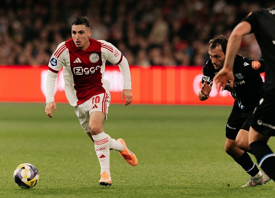 Αντίπαλοι Ολυμπιακού: Στο 1-1 με τη Χερενφέιν έμεινε ο Άγιαξ