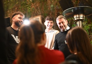 Ανδρουλάκης: Στόχος του προγράμματος του ΠΑΣΟΚ είναι να δώσει προοπτική στη νέα γενιά