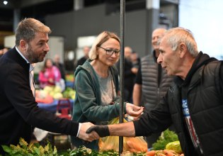 Ανδρουλάκης από τη Θεσσαλία: Με ψήφο στο ΠΑΣΟΚ και πολιτική αλλαγή, θα ξεβολέψουμε την αλαζονεία της ΝΔ