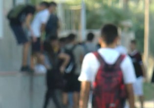 Μάστιγα η βία ανηλίκων: Δίνουν ραντεβού για ξύλο εκτός σχολείου – Πάνω από 20 περιστατικά κάθε ημέρα