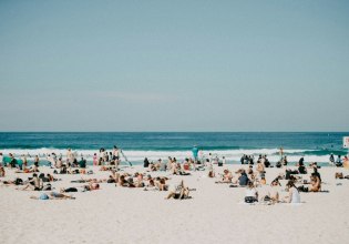 Γιατί οι Ευρωπαίοι διστάζουν να πάρουν τις άδειες τους;