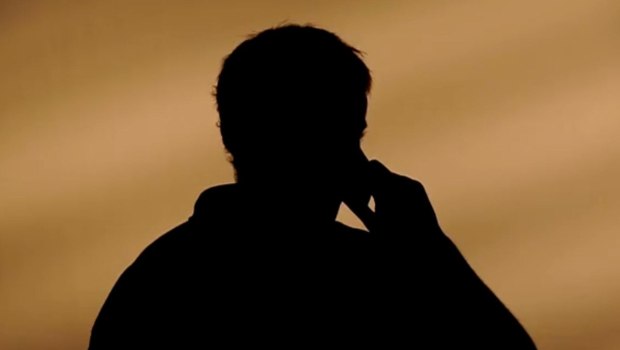 Κρήτη: Πώς προσπάθησαν να εξαπατήσουν έναν αδιόριστο εκπαιδευτικό και μια ηλικιωμένη – Η αγγελία στο Facebook