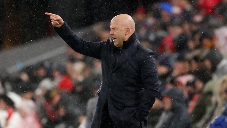 Οι οπαδοί της Λίβερπουλ ζητούν την απόλυση του Σλοτ