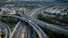 Oδηγούσε χωρίς δίπλωμα με όπισθεν στη ΛΕΑ της Αττικής Οδού – Το πρόστιμο που του επιβλήθηκε