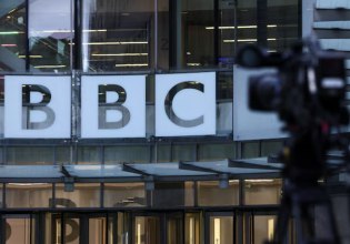 Το BBC ζήτησε επίσημα συγγνώμη από τον Τραμπ, αλλά αρνείται να καταβάλει αποζημίωση