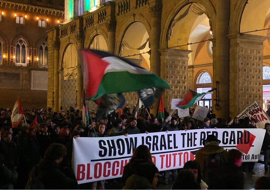 Σοβαρά επεισόδια στη Μπολόνια πριν από τον αγώνα της Βίρτους – Μακάμπι! (vid+pics)