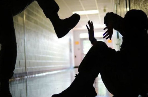 Μεσολόγγι: Συνελήφθησαν δύο 14χρονοι για τον ξυλοδαρμό 15χρονου μέσα σε σχολείο
