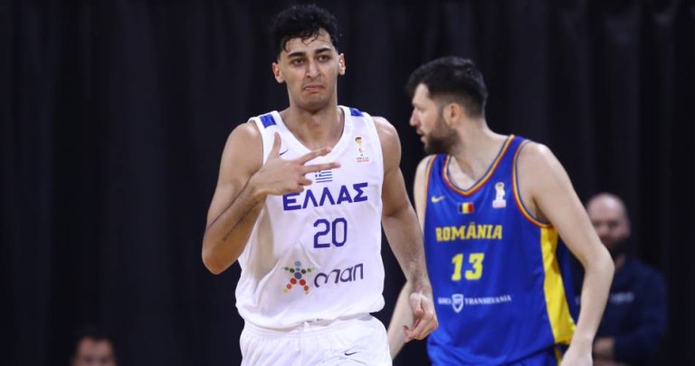 Σαμοντούροφ: «Όλοι θέλουν να κερδίσουν μια ομάδα που πήρε μετάλλιο σε Eurobasket»