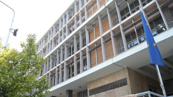 Θεσσαλονίκη: Ισόβια ξανά στον 62χρονο που στραγγάλισε και βίαζε την κατάκοιτη μητέρα του
