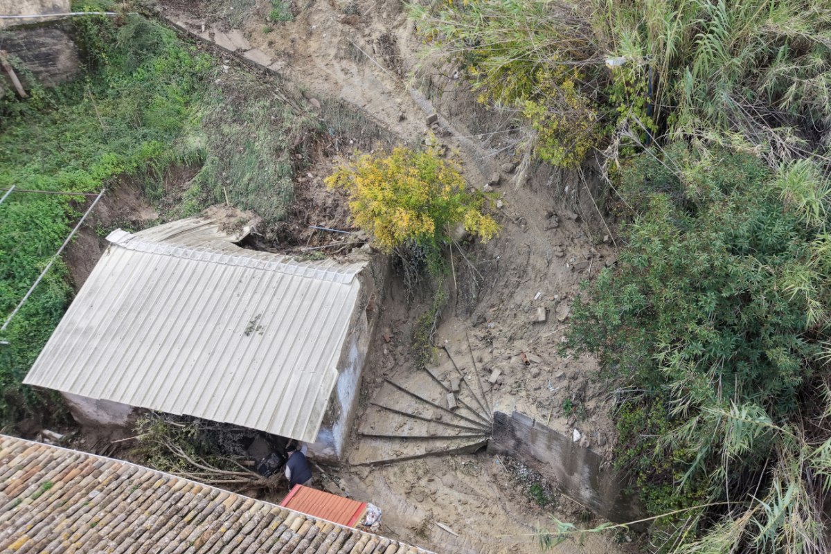 «Οι καταστροφές είναι βιβλικές» – Δήμαρχοι και ο περιφερειάρχης μιλούν στο in για τη σφοδρή κακοκαιρία