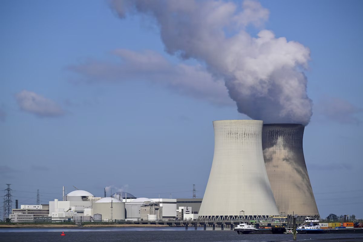 Βέλγιο: Drones εντοπίστηκαν πάνω από τον πυρηνικό σταθμό Ντοέλ