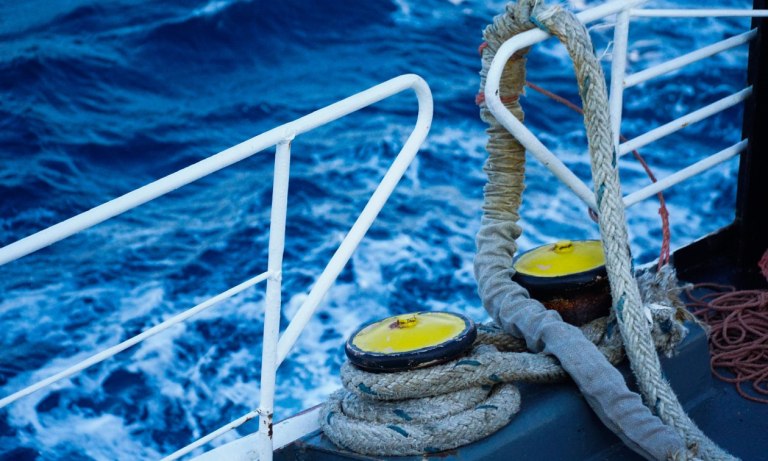 Η ΠΝΟ ζητά αλλαγές στον Ν.4150/2013: Ασφαλής στελέχωση των πλοίων χειμώνα και καλοκαίρι