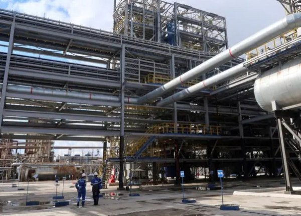 Έκρηξη σε πετροχημικό εργοστάσιο στη Μπασκορτάσταν της Ρωσίας