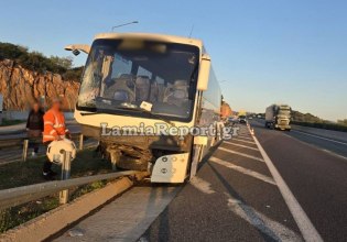 Λαμία: Τροχαίο με λεωφορείο που έπεσε στις μπάρες στην εθνική οδό – Έξι τραυματίες