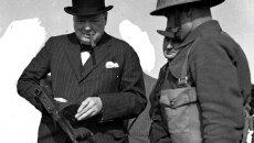 «Είχε δίκιο ο Κίσινγκερ » – Πέντε λόγοι που η ανθρωπότητα λέει αντίο στην ειρήνη