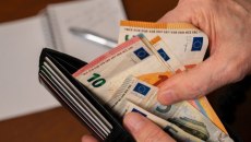 Στα 66 το όριο ηλικίας συνταξιοδότησης από 62 λόγω δημογραφικού