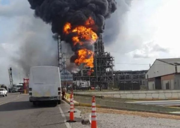 Τεράστια έκρηξη σε πετρελαϊκές εγκαταστάσεις στη Βενεζουέλα [Βίντεο]