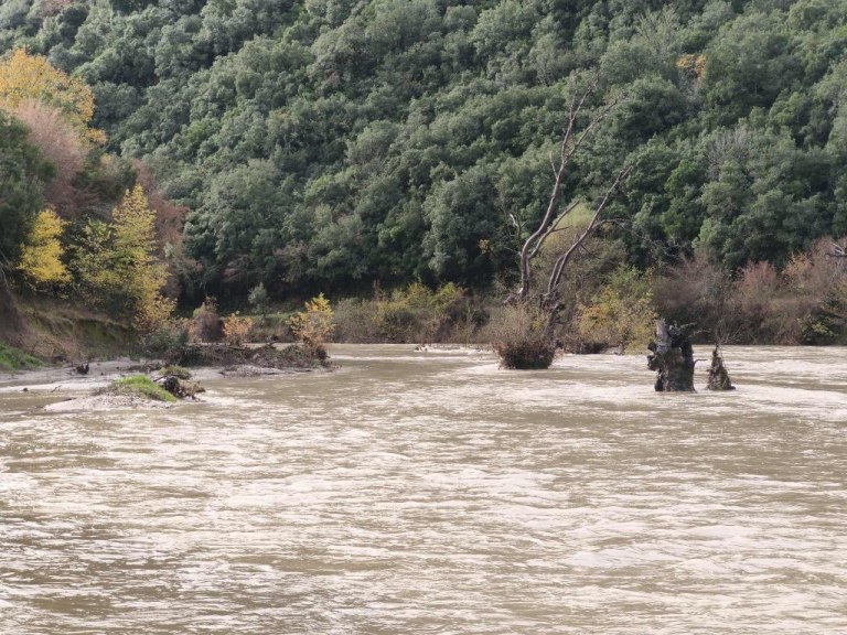 Κακοκαιρία: Σαρώνει τη χώρα η Adel – Ισχυρές καταιγίδες, χαλάζι και ανεμοστρόβιλοι – Πού θα χτυπήσει τις επόμενες ώρες