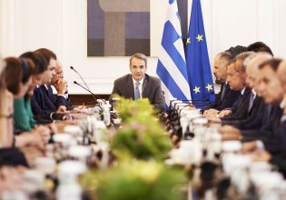 Μια κυβέρνηση που διαιρεί τη χώρα και δεν την αφήνει να πάει μπροστά