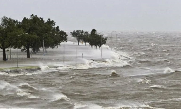 Κακοκαιρία: Συναγερμός στην Πολιτική Προστασία για επικίνδυνες καταιγίδες – Πού θα χτυπήσει η Adel τις επόμενες ώρες