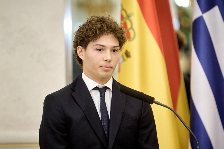 Ουγγαρία: 21χρονος Έλληνας βραβεύτηκε με το «Χρυσό Μετάλλιο Τιμής» - Είχε σώσει πατέρα και κόρη από πνιγμό