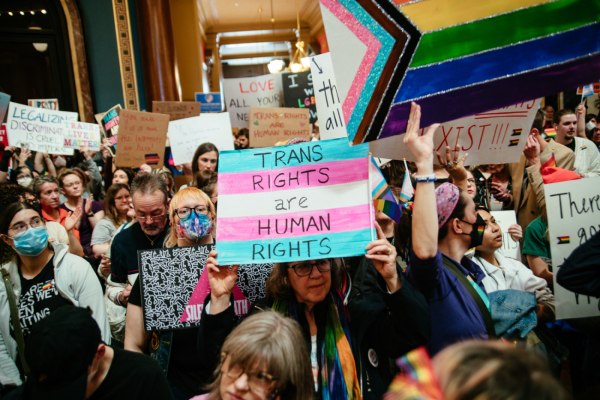 Η τρανσφοβία και η αντεπίθεση μιας βιολογικής αντίληψης για το φύλο