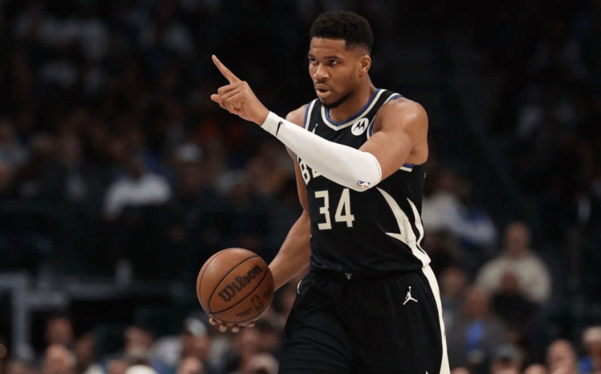 Εκτός δράσης για 1-2 εβδομάδες ο Γιάννης Αντετοκούνμπο