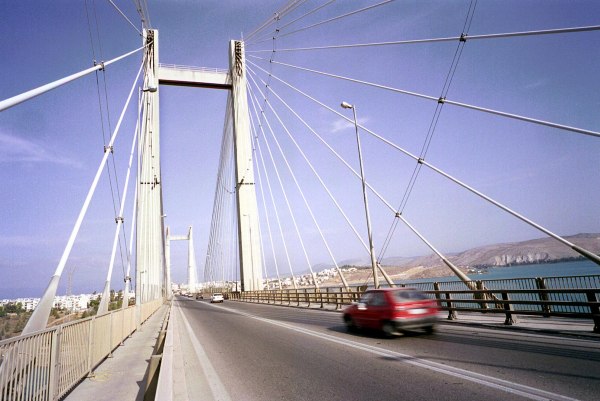 Εύβοια: Καταγγελία ότι έκλεισαν την εθνική Οδό Χαλκίδας – Σχηματαρίου για να κάνουν κόντρες