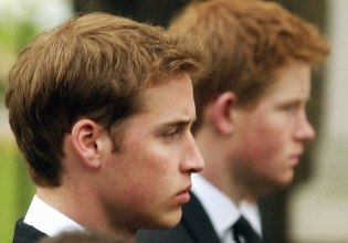 Τα μάτια του ήταν κόκκινα από τα δάκρυα: Η αντίδραση του Γουίλιαμ μετά την αμφιλεγόμενη συνέντευξη της Νταϊάνα στον Μάρτιν Μπασίρ