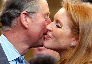 Η κυκλοφορία του νέου βιβλίου της Σάρα Φέργκιουσον «παγώνει» επ’ αόριστον