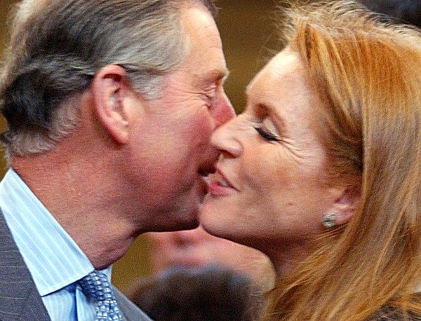 Η κυκλοφορία του νέου βιβλίου της Σάρα Φέργκιουσον «παγώνει» επ’ αόριστον