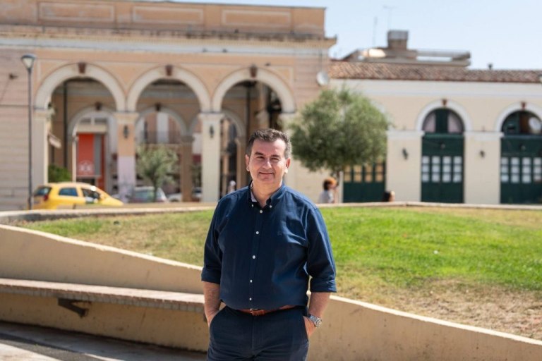 Αναγεννάται η Νεοκλασική Αγορά  Άργους