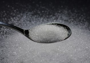 Σαρωτικές αλλαγές στον φόρο ζάχαρης: Ποια ροφήματα μπαίνουν στο στόχαστρο του ΗΒ