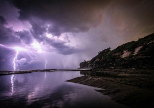 Ισχυρές καταιγίδες πλήττουν την Πελοπόννησο – Ζημιές σε καλλιέργειες