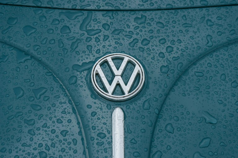 Volkswagen: Όλο και λιγότεροι υπάλληλοι συμφωνούν σε εθελουσία