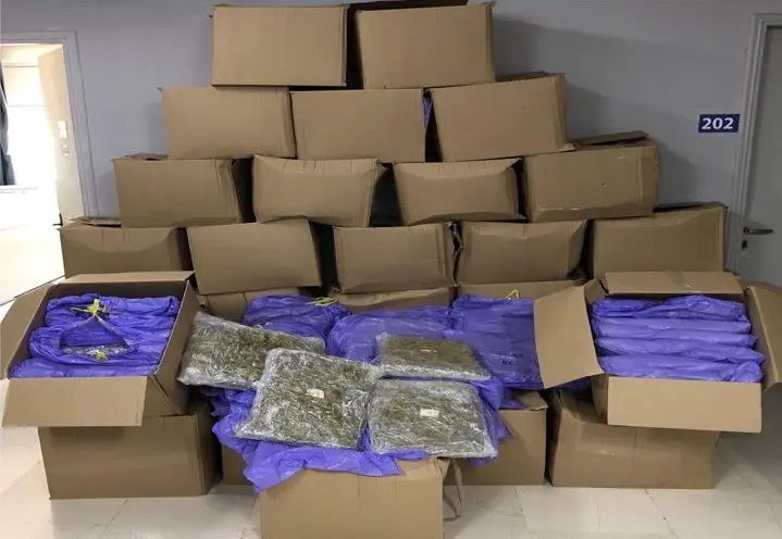 Ηγουμενίτσα: Νταλίκα γεμάτη κάνναβη εντοπίστηκε στο λιμάνι – Συνελήφθη ο 58χρονος οδηγός