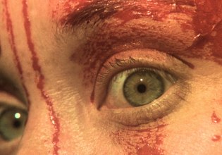 «Απαίσιο, κολλώδες γουρουνίσιο αίμα»: Η εμβληματική ηρωίδα τρόμου Κάρι για τη σφαγή, 50 χρόνια μετά – Η επιστροφή της Amazon