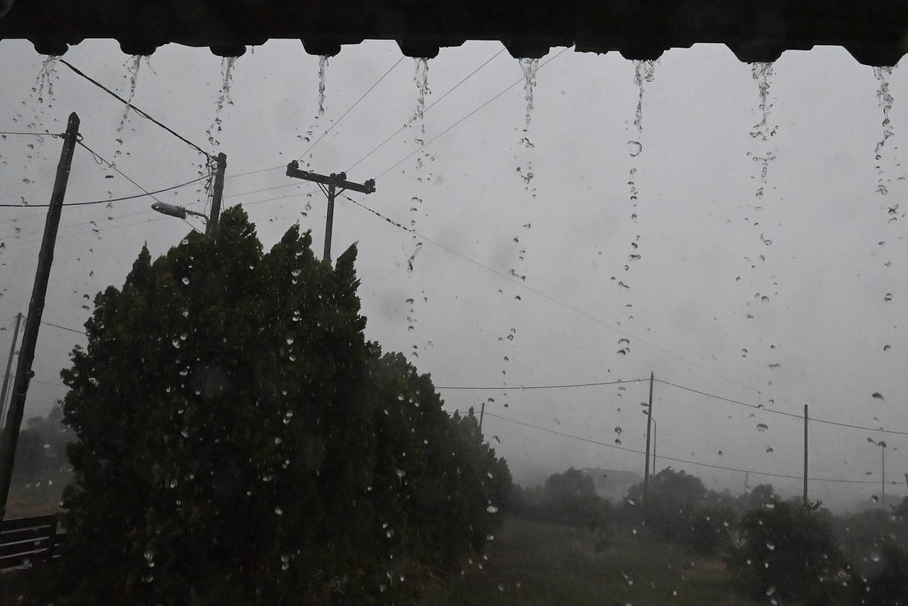 Κακοκαιρία «Adel»: Σε κατάσταση κόκκινου συναγερμού τέσσερις περιφέρειες