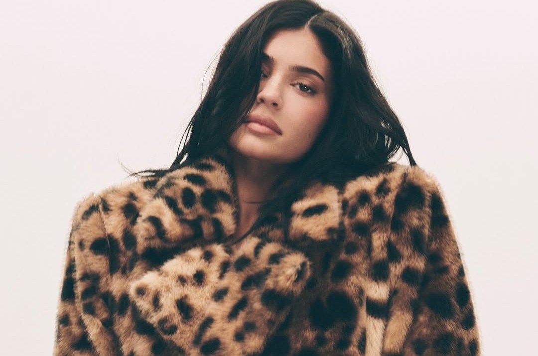 Η Κάιλι Τζένερ θα υποδυθεί την Κάιλι Τζένερ στη νέα ταινία της Charli xcx – «Είναι σημαντικό, προφανώς»