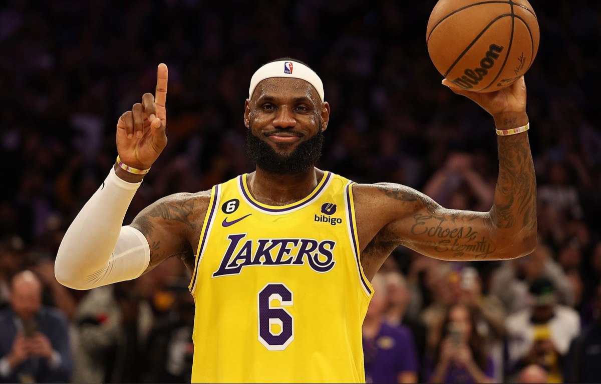 Ο ΛεΜπρόν Τζέιμς ετοιμάζεται για ιστορική επιστροφή: «Τα πνευμόνια μου είναι σαν ενός νεογέννητου»