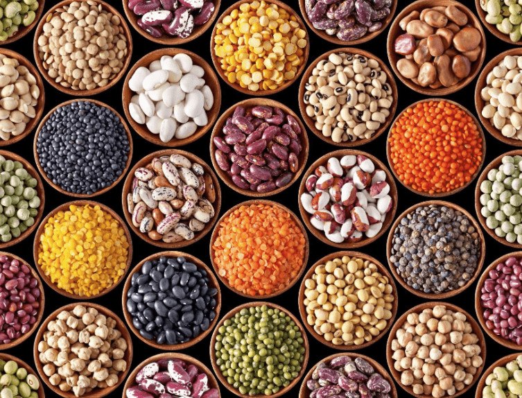 Διάσημοι σεφ προτρέπουν τους Βρετανούς να «φάνε φασόλια» – Ποιος ο λόγος