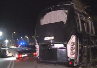 «Χάθηκε το φως από τα μάτια μας»: Ανατροπή λεωφορείου στη Μαγνησία – Τι λένε οι επιβάτες