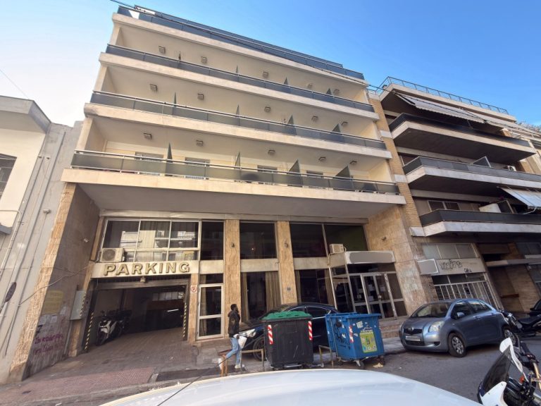 Κυψέλη: Σοκάρουν οι αποκαλύψεις για το γηροκομείο – «Αντί για σεντόνια βάζαμε σακούλες σκουπιδιών»