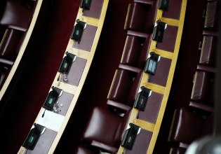 ΕΛΤΑ: Αναταραχή στη ΝΔ και σε θέση μάχης η αντιπολίτευση – Σήμερα η συνεδρίαση στη Βουλή