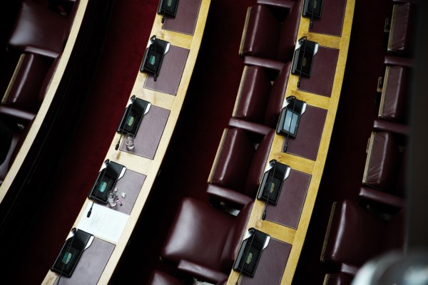 ΕΛΤΑ: Αναταραχή στη ΝΔ και σε θέση μάχης η αντιπολίτευση – Σήμερα η συνεδρίαση στη Βουλή