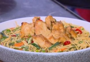 Δύο συνταγές για πεντανόστιμα noodles