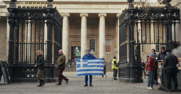 Ντέιβιντ Γουίλκινσον: Ο σκηνοθέτης της ταινίας «The Marbles» για τον επαναπατρισμό των Γλυπτών του Παρθενώνα