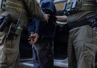 Σικάγο: Δικαστής διατάσσει την αποφυλάκιση εκατοντάδων συλληφθέντων από την αστυνομία μετανάστευσης