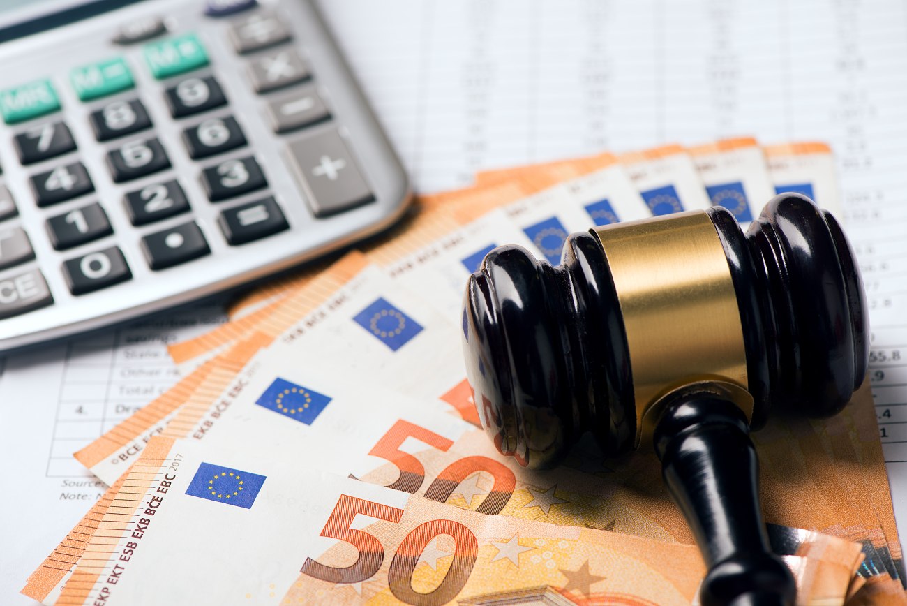 Μετά από ορόσημο δικαστική απόφαση, η οδηγία της ΕΕ για τον κατώτατο μισθό είναι ακόμα ζωντανή